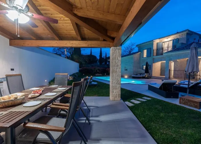 Ladora * Tar-Vabriga