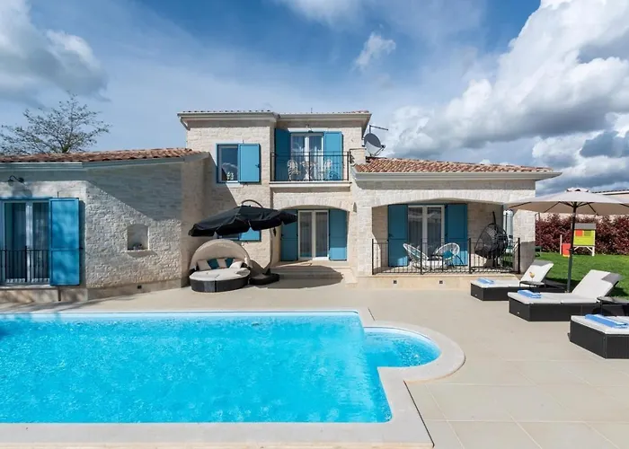 Ladora Villa Tar-Vabriga